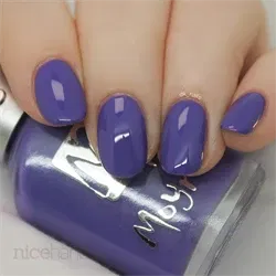 913 Monique, Moyra Gel look Neglelak